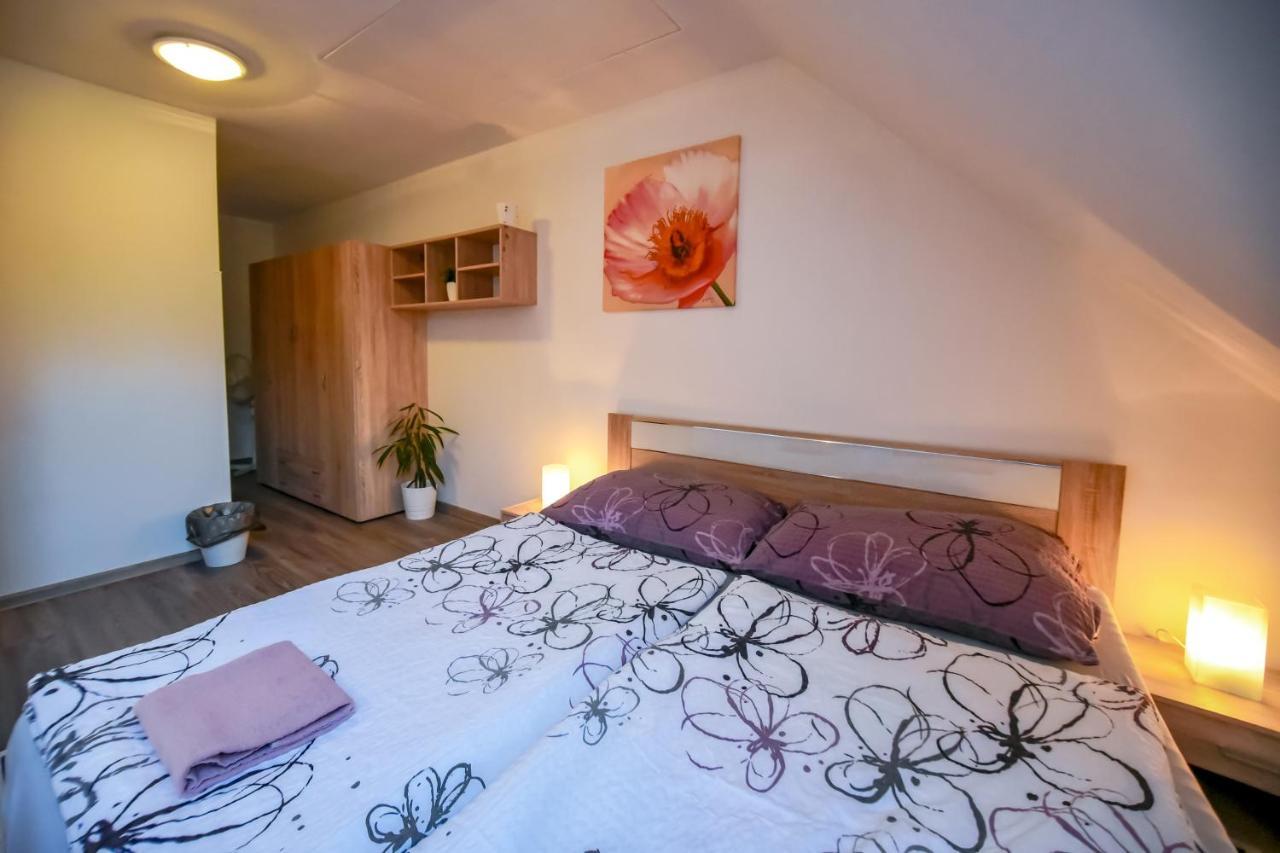 Apartment Pod Svetem-apartman