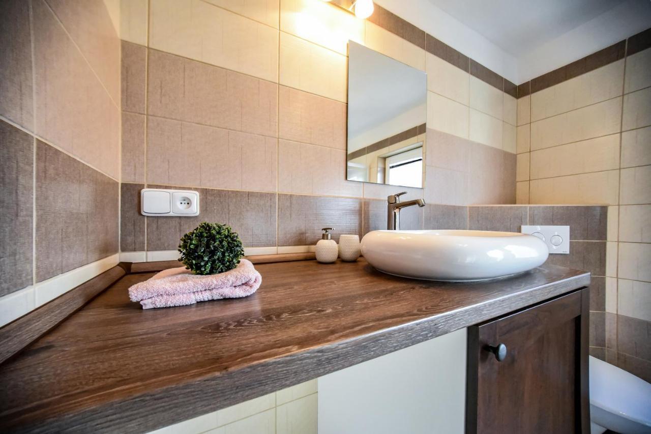 Pod Svetem-apartman *